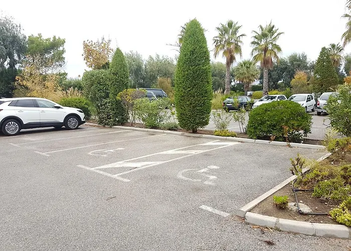 Apartment Les Ecrins De La Badine - Hameaux Hyères